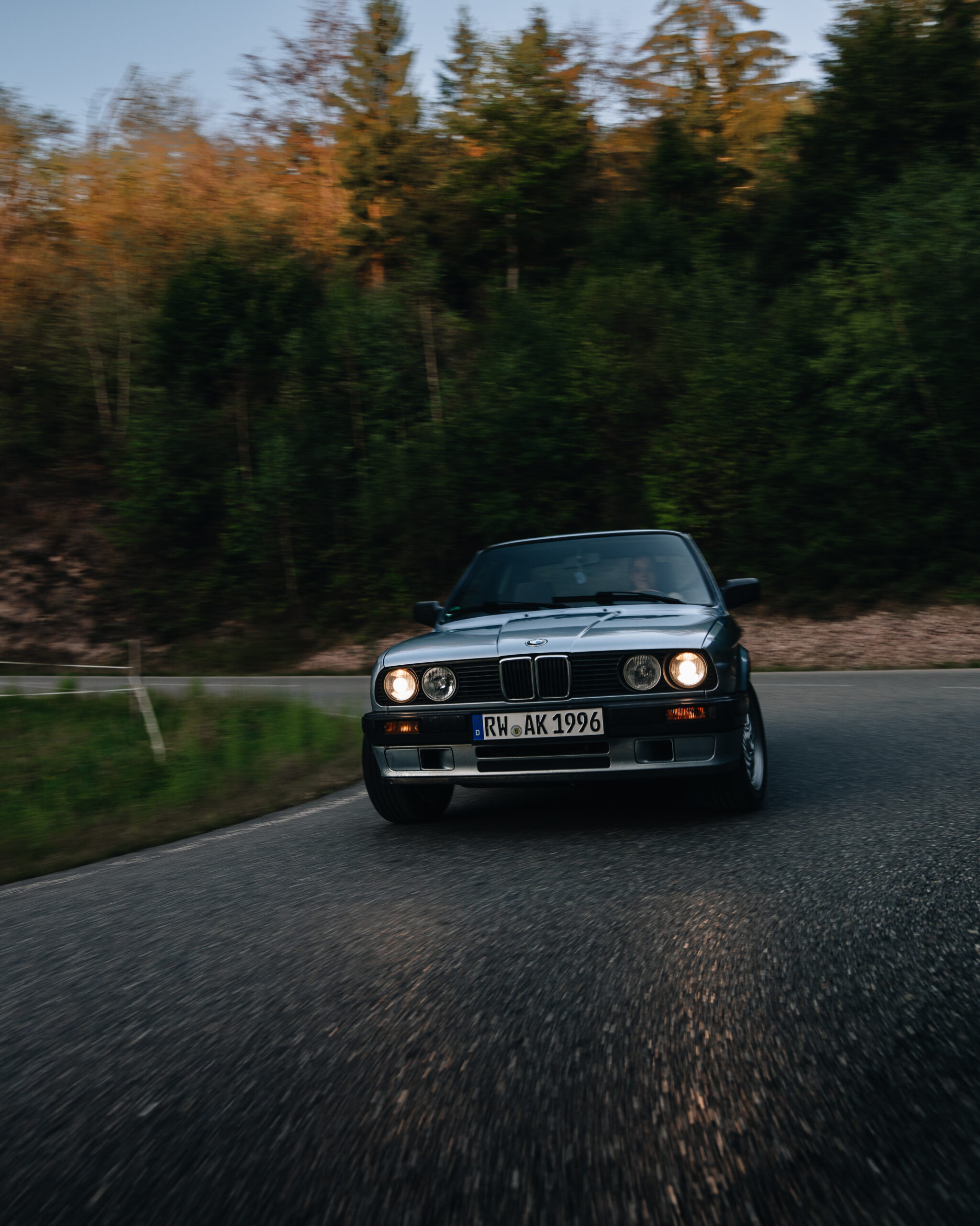 BMW E30 vs E36
